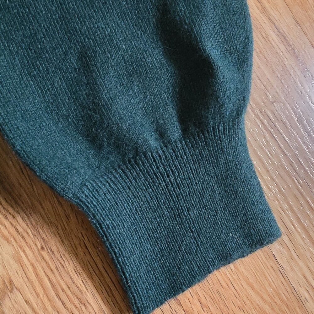 Lands End Cashmere Sweater Mens L Tall Green V Neck Pullover Minimalist Luxury - Picture 4 of 8